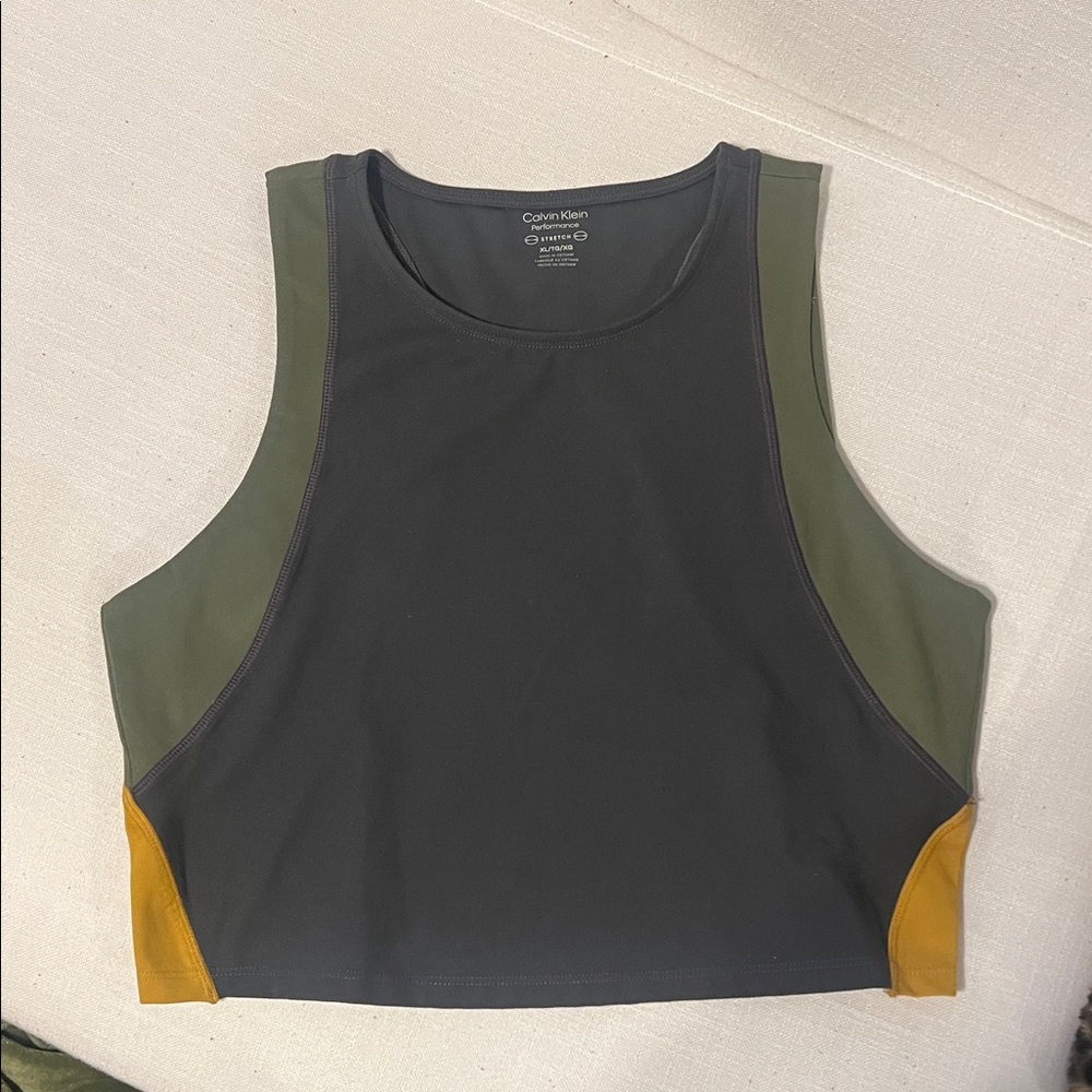 Calvin Klein Workout Crop Top